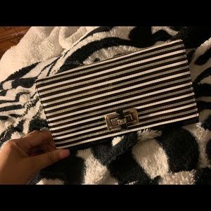 Elegant clutch/shoulder party purse.